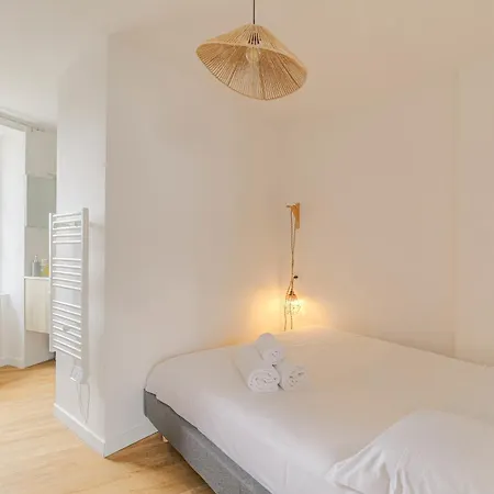 Cosy Et Design Pour Deplacement Pro * Thurins